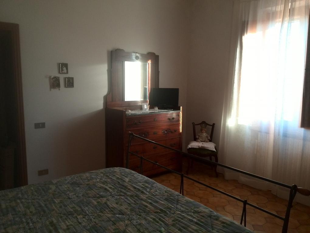 Appartement Casa Ricciardi à Chianni Chambre photo