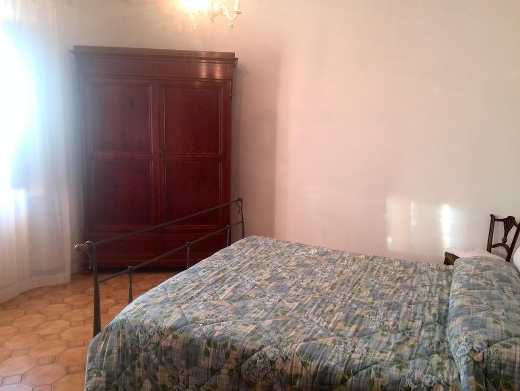 Appartement Casa Ricciardi à Chianni Chambre photo