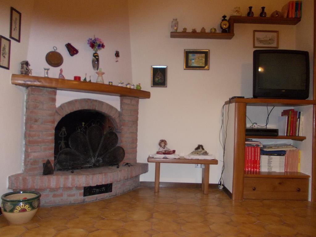 Appartement Casa Ricciardi à Chianni Extérieur photo
