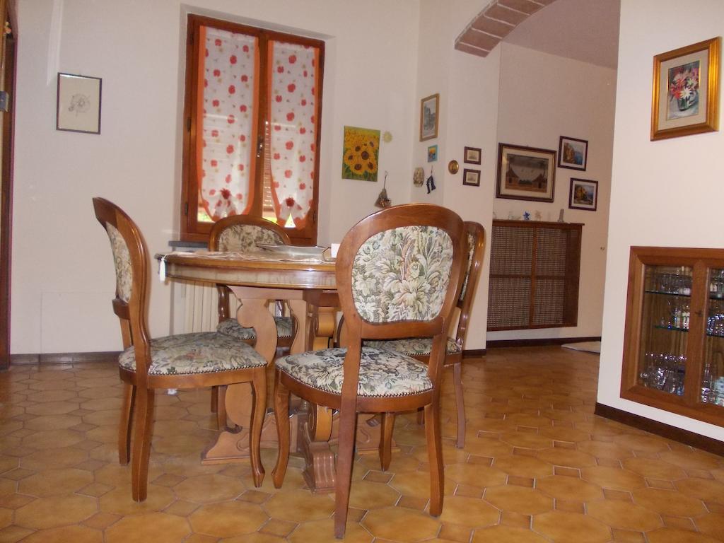 Appartement Casa Ricciardi à Chianni Chambre photo