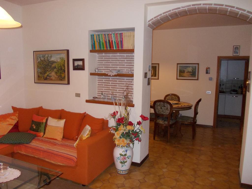 Appartement Casa Ricciardi à Chianni Chambre photo